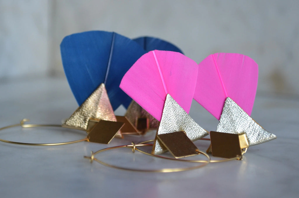 Booucles d'oreilles plumes oie carmel