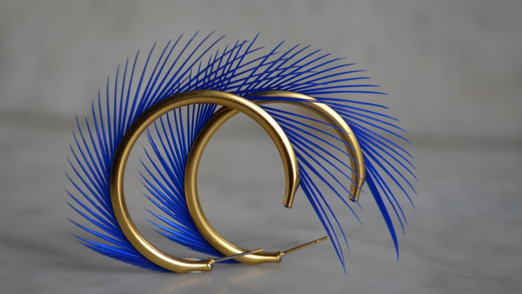 Boucles d'oreilles plumes oie iroquoise bleu